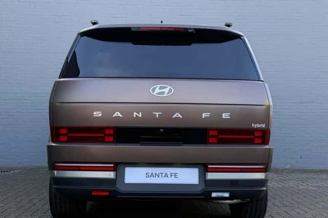 Hyundai Santa Fe (2025) thumbnail 5