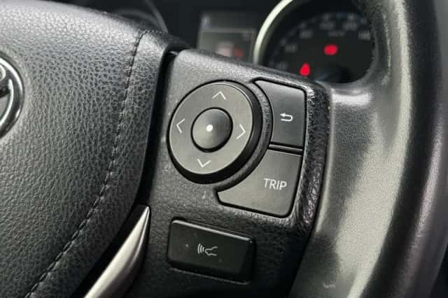 Toyota RAV4 (2018) thumbnail 22