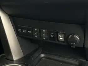 Toyota RAV4 (2018) thumbnail 28