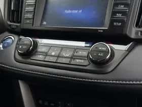 Toyota RAV4 (2018) thumbnail 29