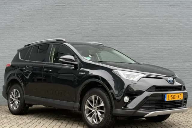 Toyota RAV4 (2018) thumbnail 4