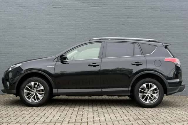 Toyota RAV4 (2018) thumbnail 9
