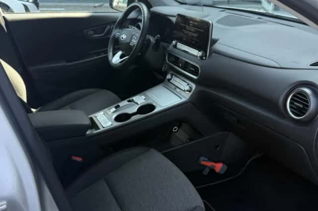 Hyundai Kona (2020) thumbnail 11
