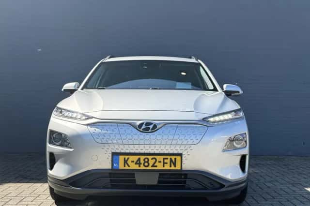 Hyundai Kona (2020) thumbnail 3