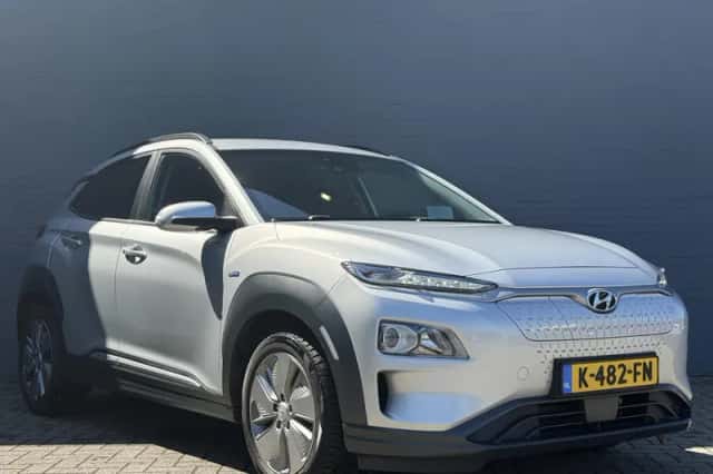 Hyundai Kona (2020) thumbnail 4
