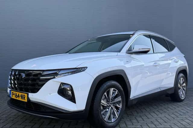 Hyundai Tucson (2022) thumbnail 2