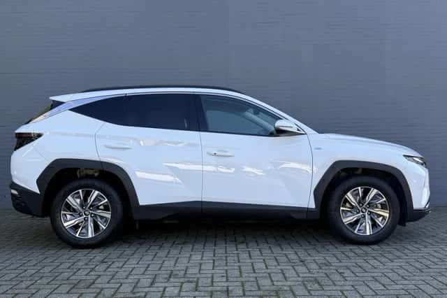 Hyundai Tucson (2022) thumbnail 5