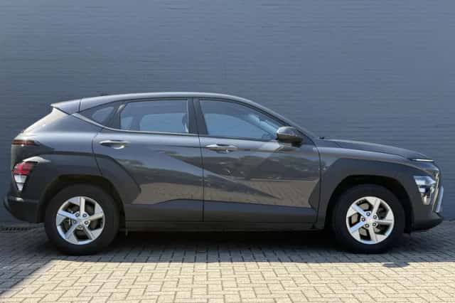 Hyundai Kona (2024) thumbnail 5
