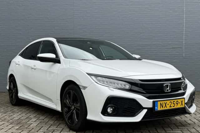Honda Civic (2017) thumbnail 4