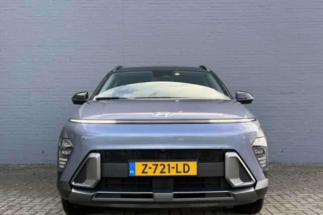 Hyundai Kona (2024) thumbnail 4