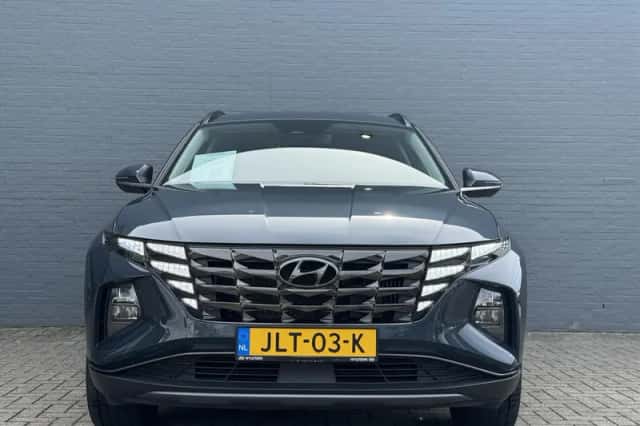 Hyundai Tucson (2022) thumbnail 3