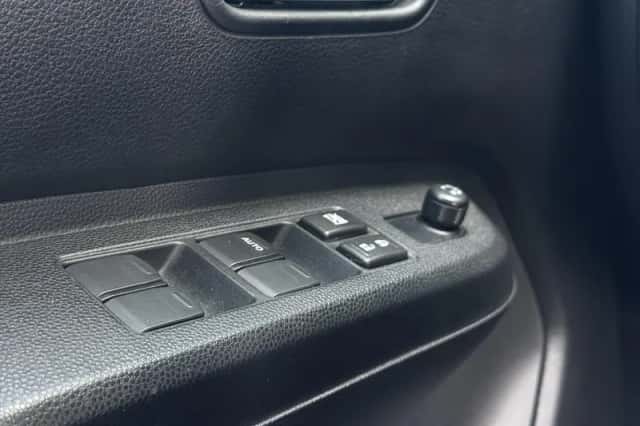 Suzuki Ignis (2022) thumbnail 25
