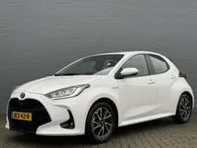 Toyota Yaris (2020) thumbnail 2