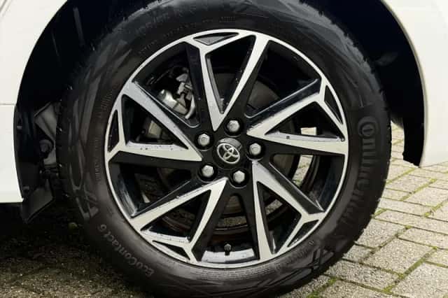 Toyota Yaris (2020) thumbnail 11