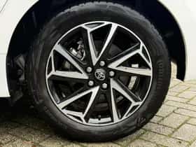 Toyota Yaris (2020) thumbnail 11