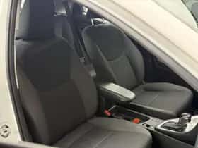 Toyota Yaris (2020) thumbnail 15