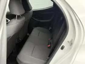 Toyota Yaris (2020) thumbnail 16