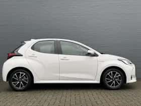 Toyota Yaris (2020) thumbnail 5