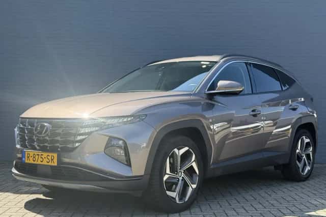 Hyundai Tucson (2022) thumbnail 2