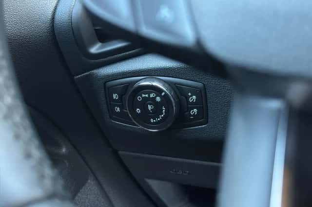 Ford EcoSport (2020) thumbnail 23