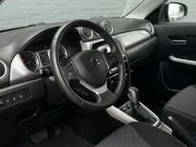 Suzuki Vitara (2016) thumbnail 11