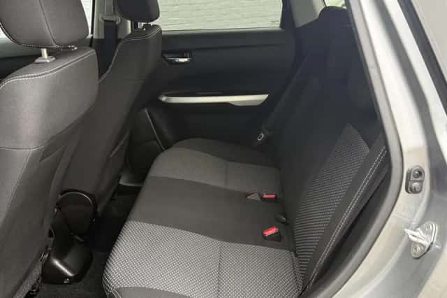 Suzuki Vitara (2016) thumbnail 15