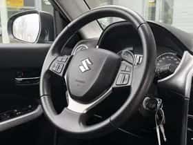 Suzuki Vitara (2016) thumbnail 18