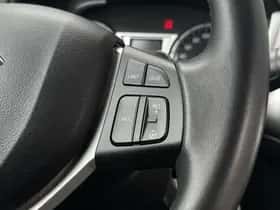 Suzuki Vitara (2016) thumbnail 23