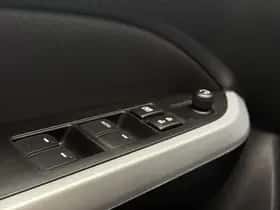Suzuki Vitara (2016) thumbnail 24