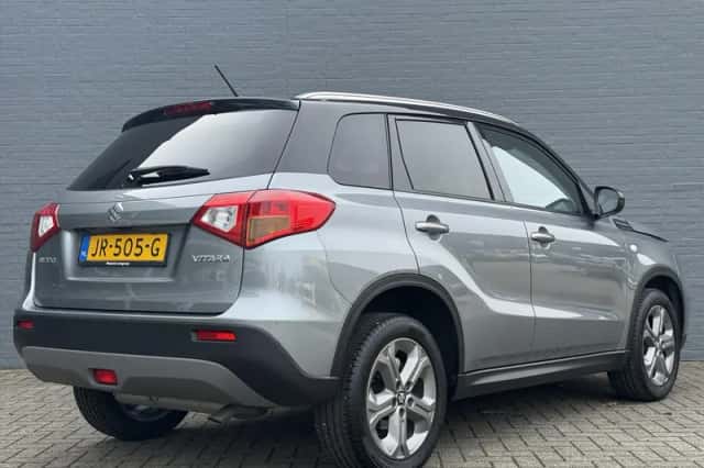 Suzuki Vitara (2016) thumbnail 6