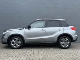 Suzuki Vitara (2016) thumbnail 9