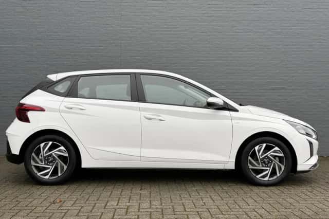Hyundai i20 (2024) thumbnail 5