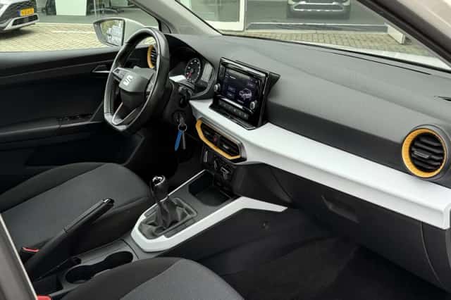 SEAT Arona (2022) thumbnail 13