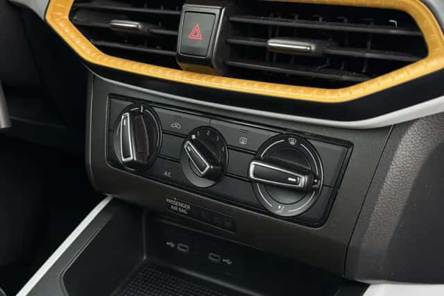 SEAT Arona (2022) thumbnail 27