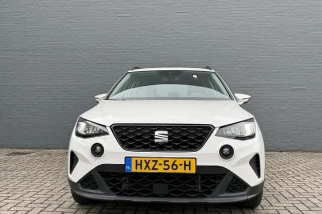 SEAT Arona (2022) thumbnail 4