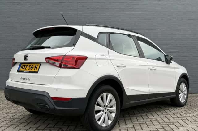 SEAT Arona (2022) thumbnail 7