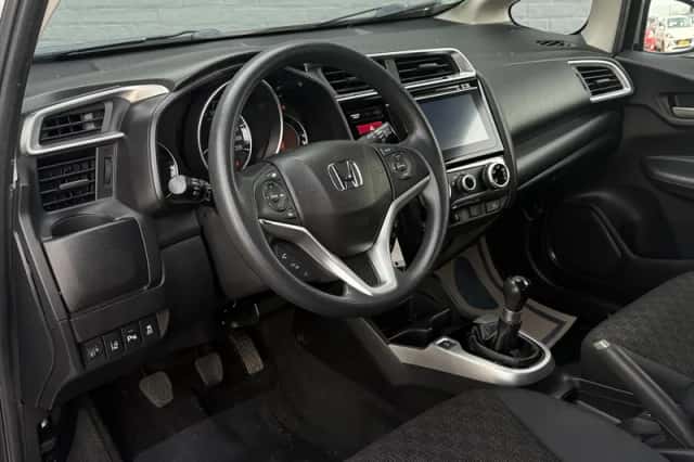 Honda Jazz (2016) thumbnail 11