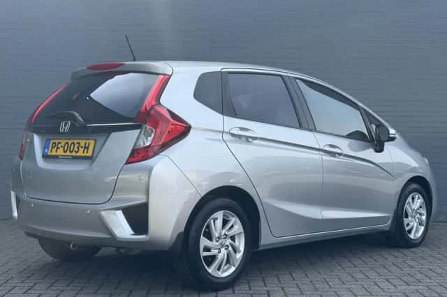 Honda Jazz (2016) thumbnail 6