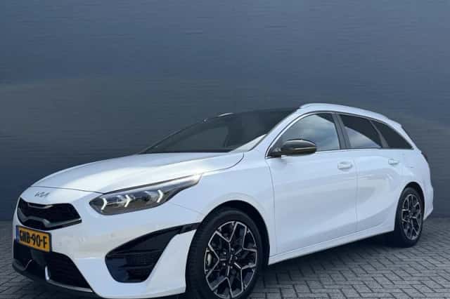 Kia Ceed Sportswagon (2024) thumbnail 3