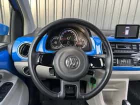 Volkswagen E-up! (2015) thumbnail 16