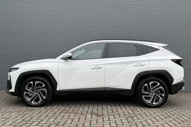 Hyundai Tucson (2025) thumbnail 2