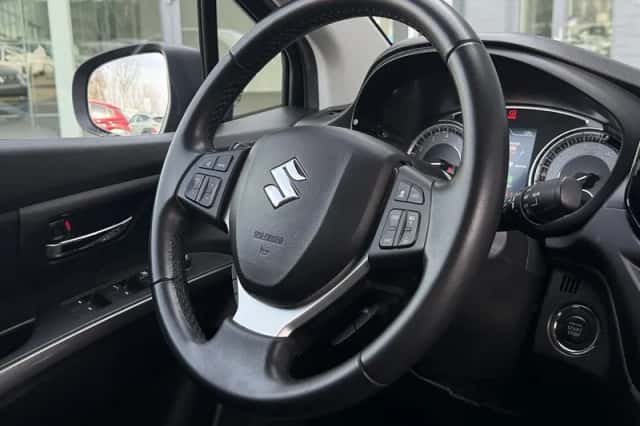 Suzuki S-Cross (2022) thumbnail 17