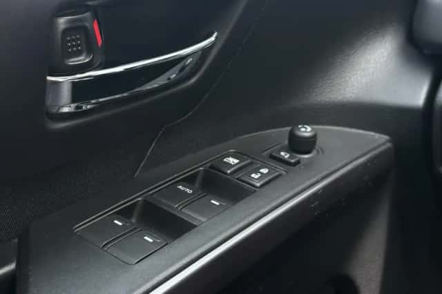 Suzuki S-Cross (2022) thumbnail 25