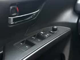 Suzuki S-Cross (2022) thumbnail 25