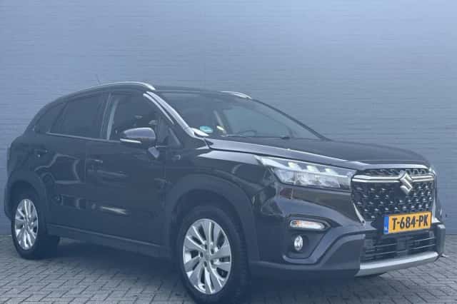 Suzuki S-Cross (2022) thumbnail 4