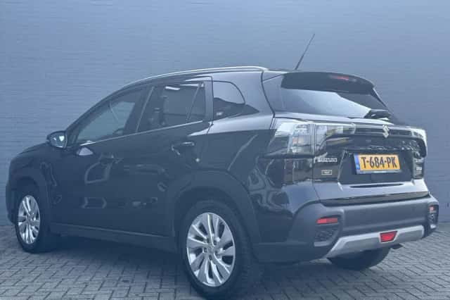 Suzuki S-Cross (2022) thumbnail 8