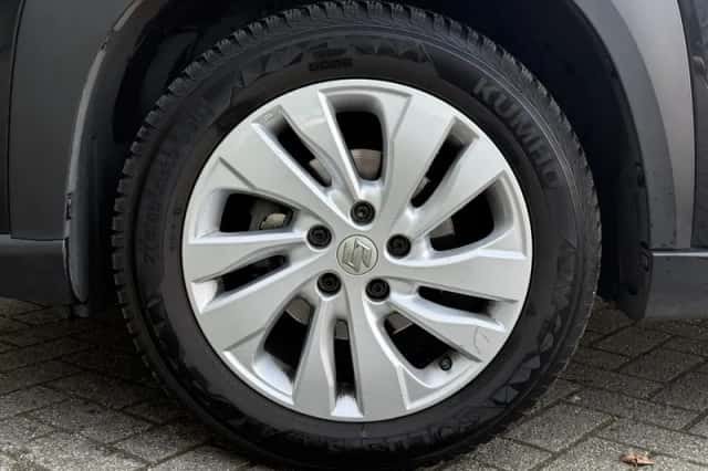 Suzuki S-Cross (2022) thumbnail 10