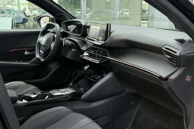 Peugeot 208 (2024) thumbnail 14