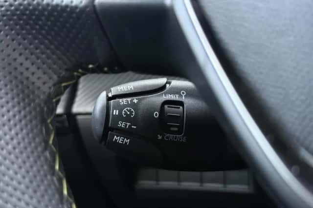 Peugeot 208 (2024) thumbnail 27