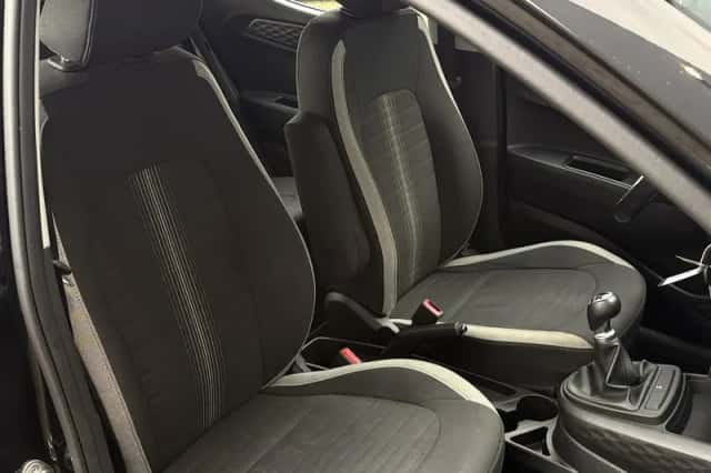 Hyundai i10 (2022) thumbnail 13